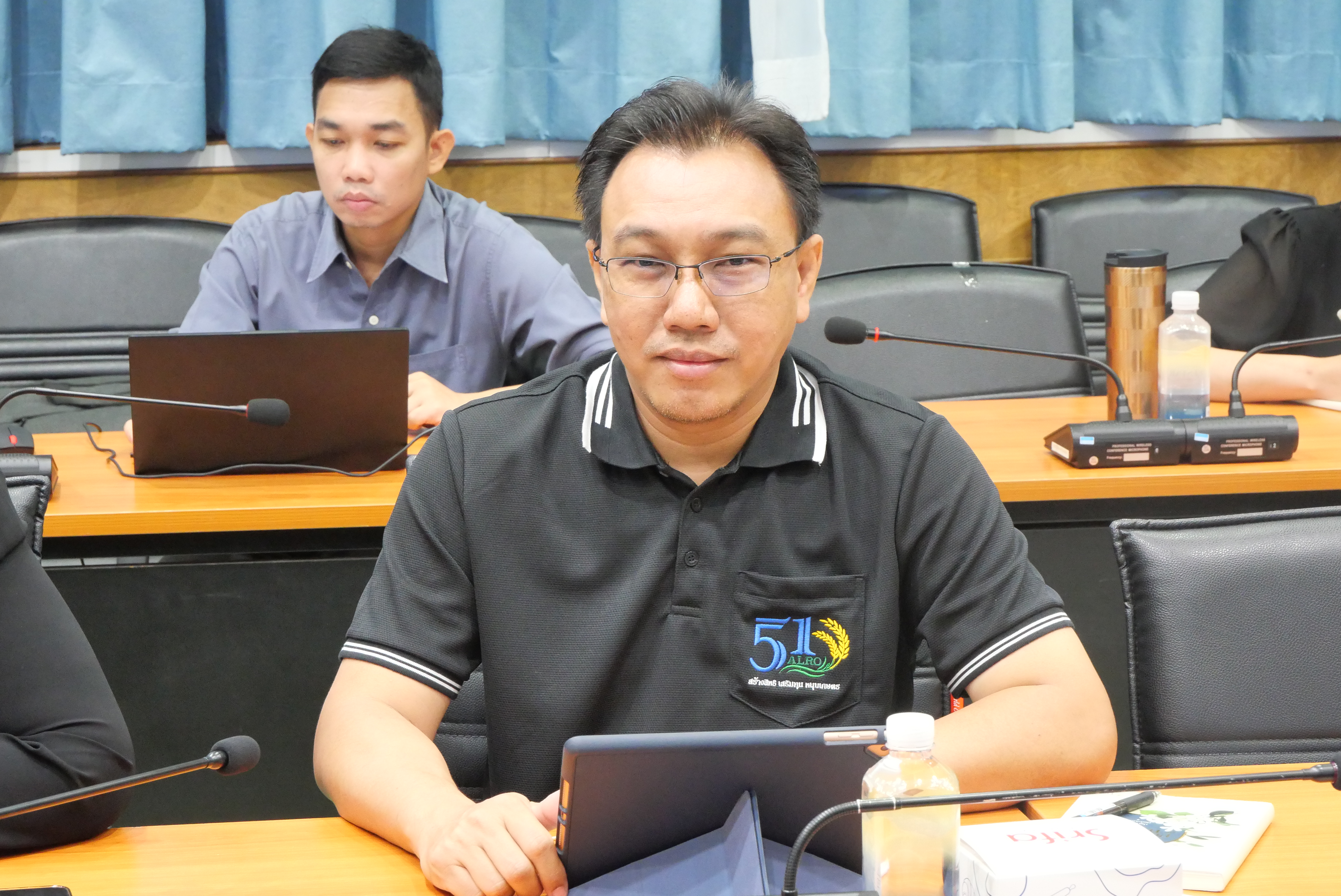 title - ส.ป.ก. ประชุมการทบทวนคำของบประมาณรายจ่ายประจำปีงบประมาณ พ.ศ. 2570 และการจัดทำโครงการ เพื่อขับเคลื่อนงานของกระทรวงเกษตรและสหกรณ์ ประจำปีงบประมาณ พ.ศ. 2570 